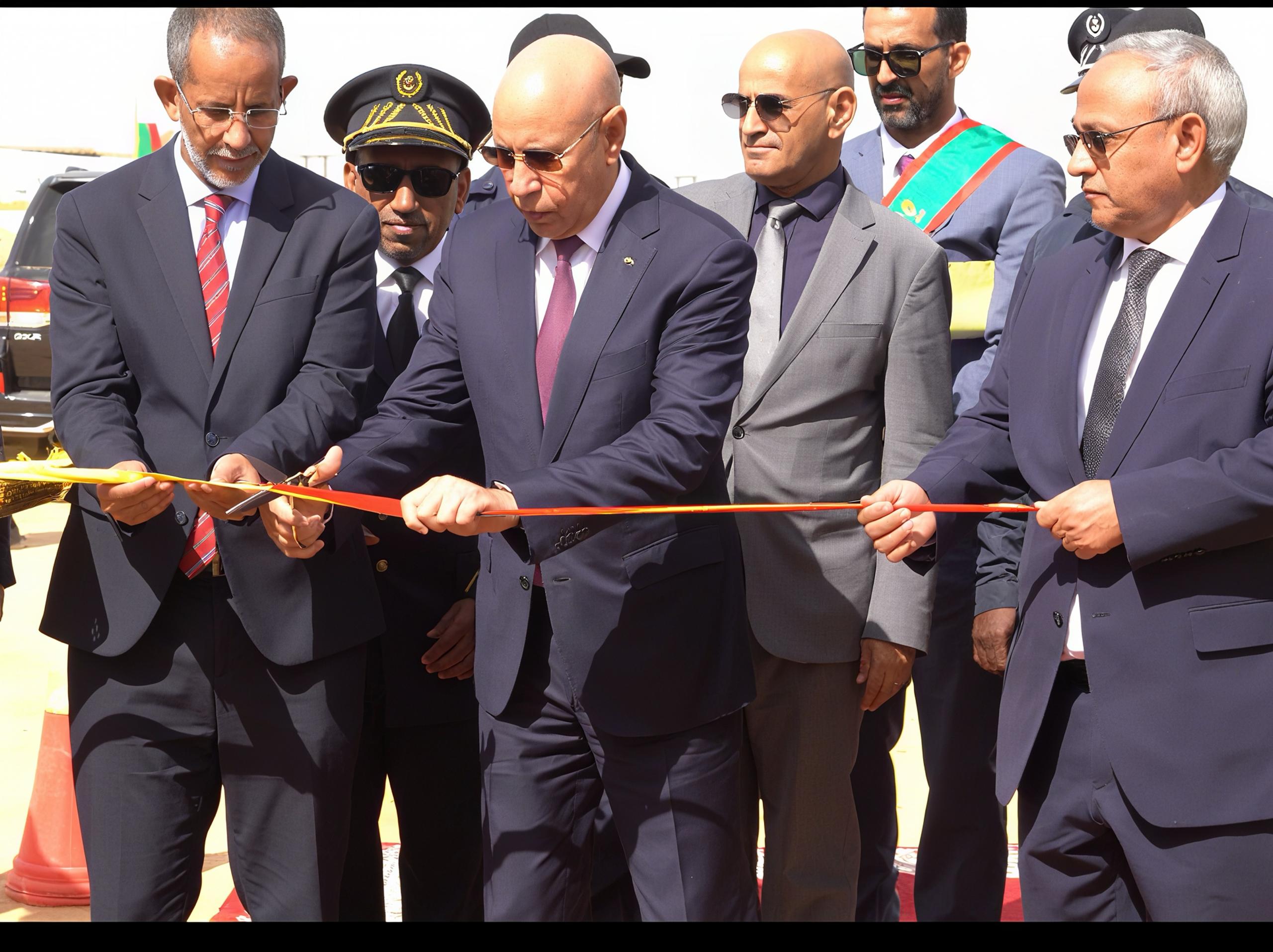 الشركة الوطنية للصناعة والمناجم (سنيم) تدشن محطتين للطاقة الكهربائية في ازويرات وتضع حجر الأساس لوحدة جديدة لتحلية المياه