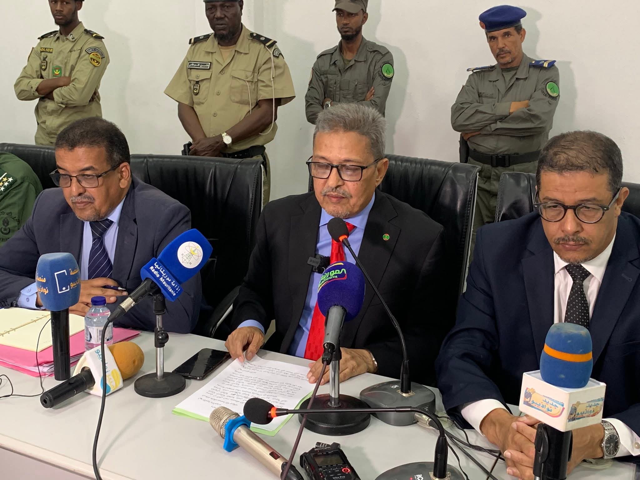 نواذيبو تستعد لاستقبال الرئيس: الوالي يعقد اجتماعًا تحضيريًا مع المنتخبين والأطر